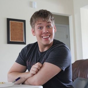 Meet your Posher, Jonathan